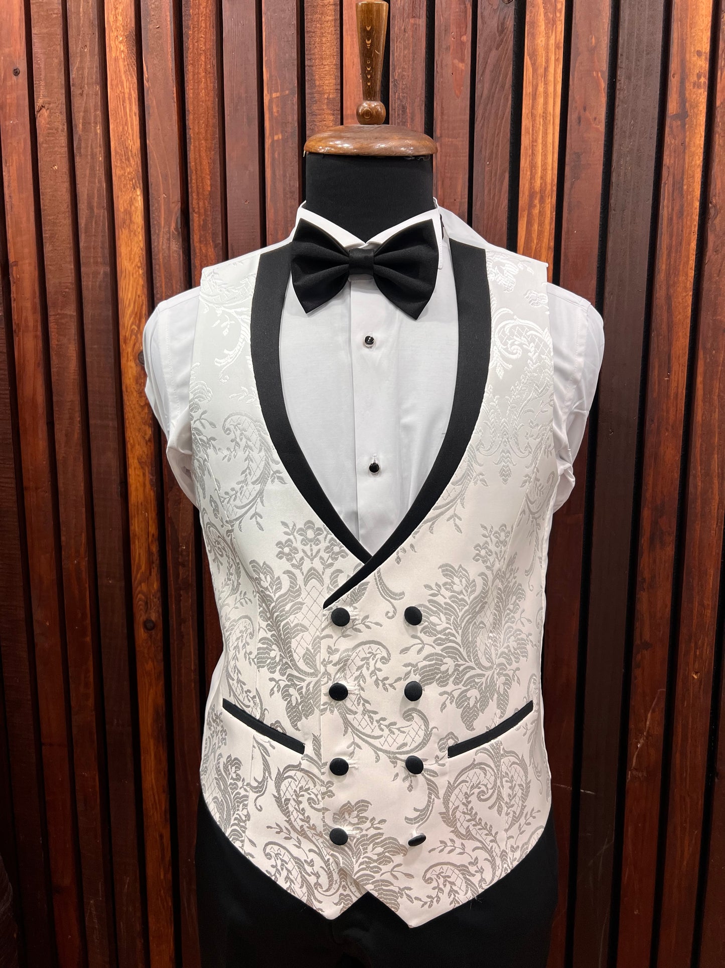 Men's Premium White Floral Shawl Lapel Tuxedo for Bay Area Weddings