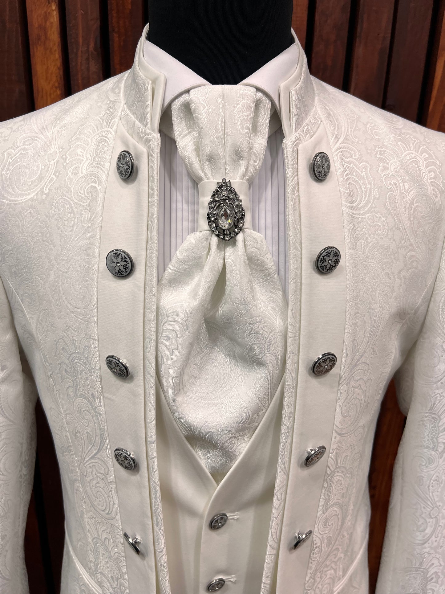 Men’s Slim Fit White Tuxedo Mandrin Collar