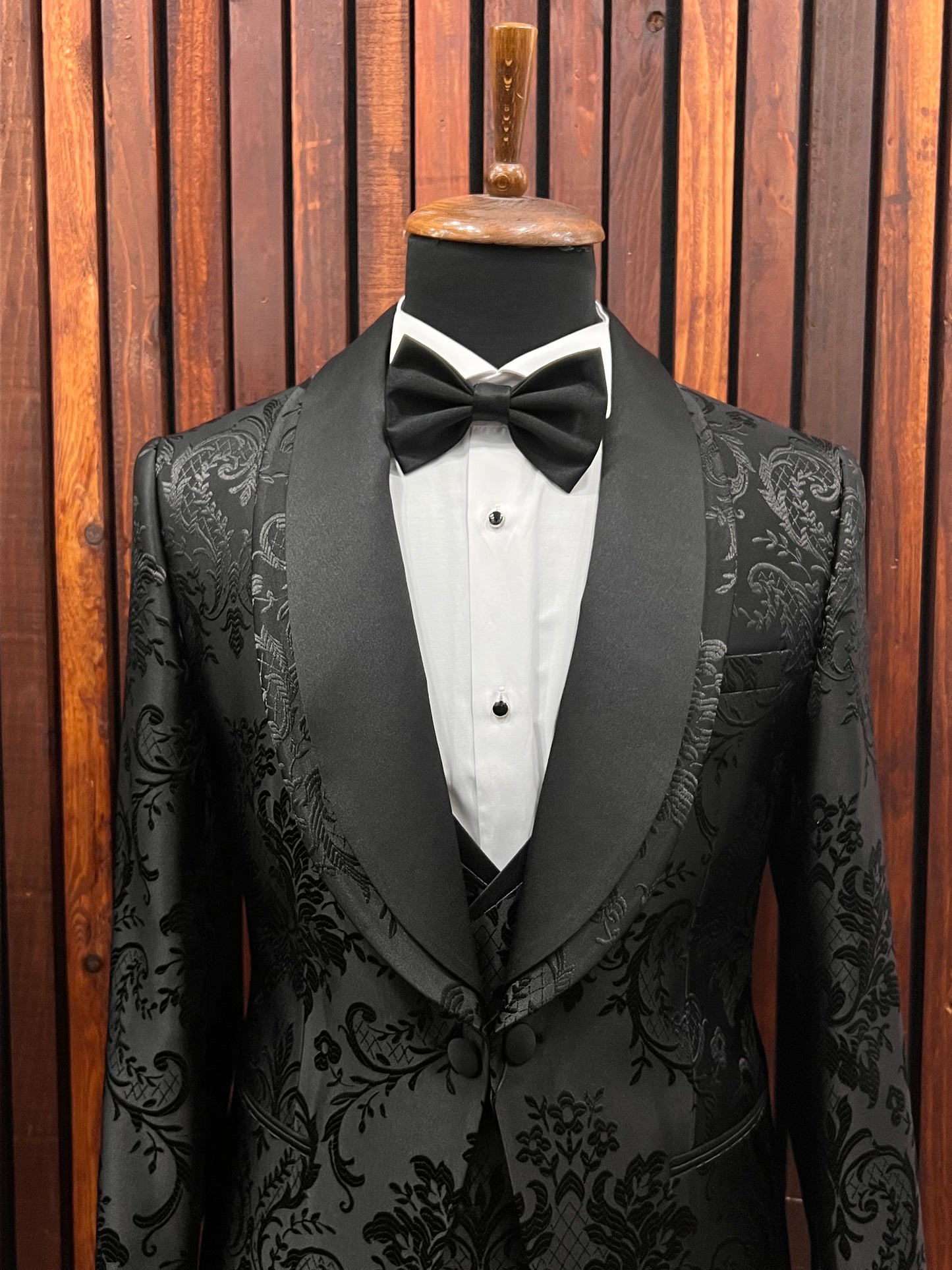 Men's Black Floral Shawl Lapel Tuxedo