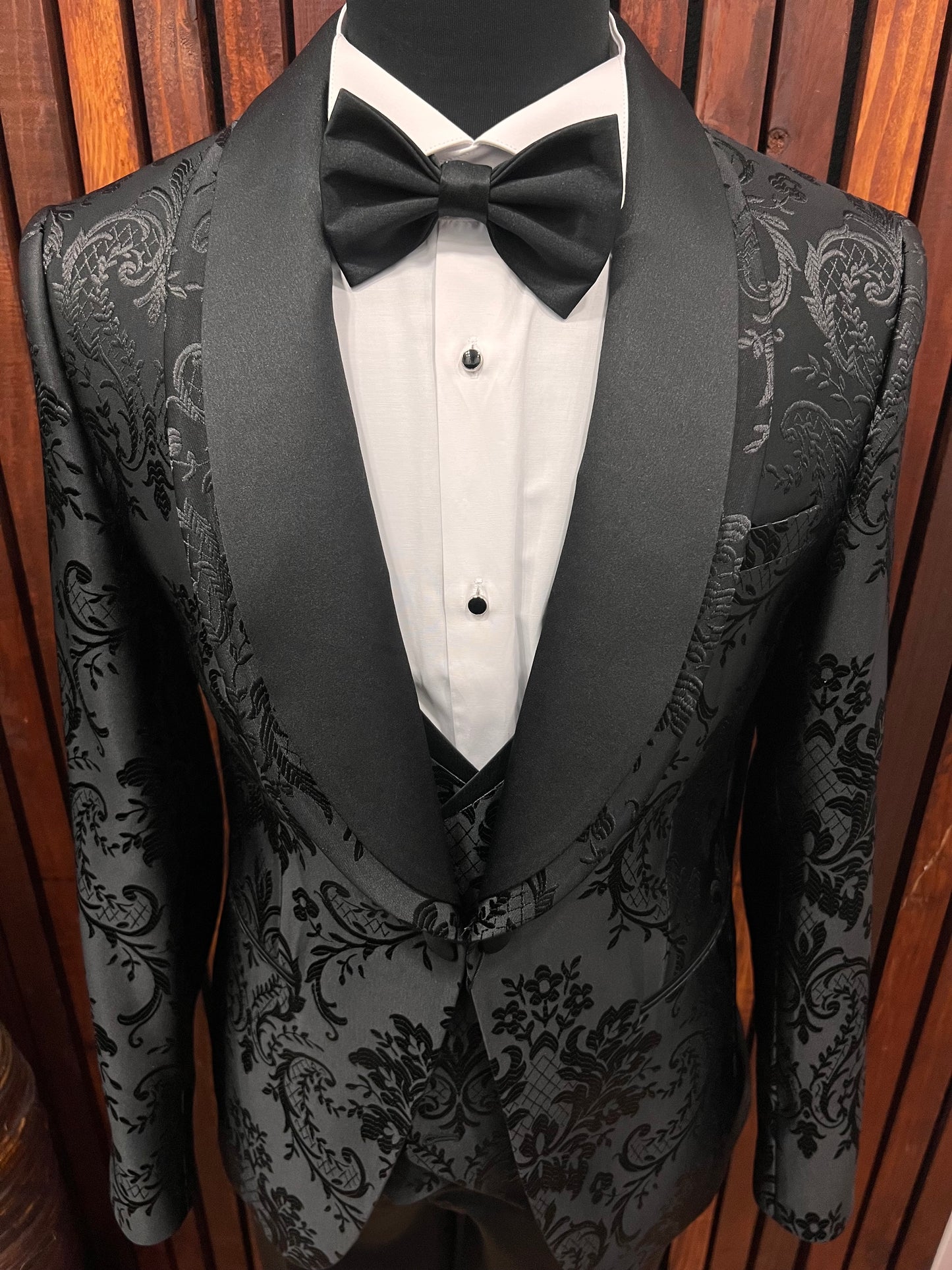 Men's Black Floral Shawl Lapel Tuxedo