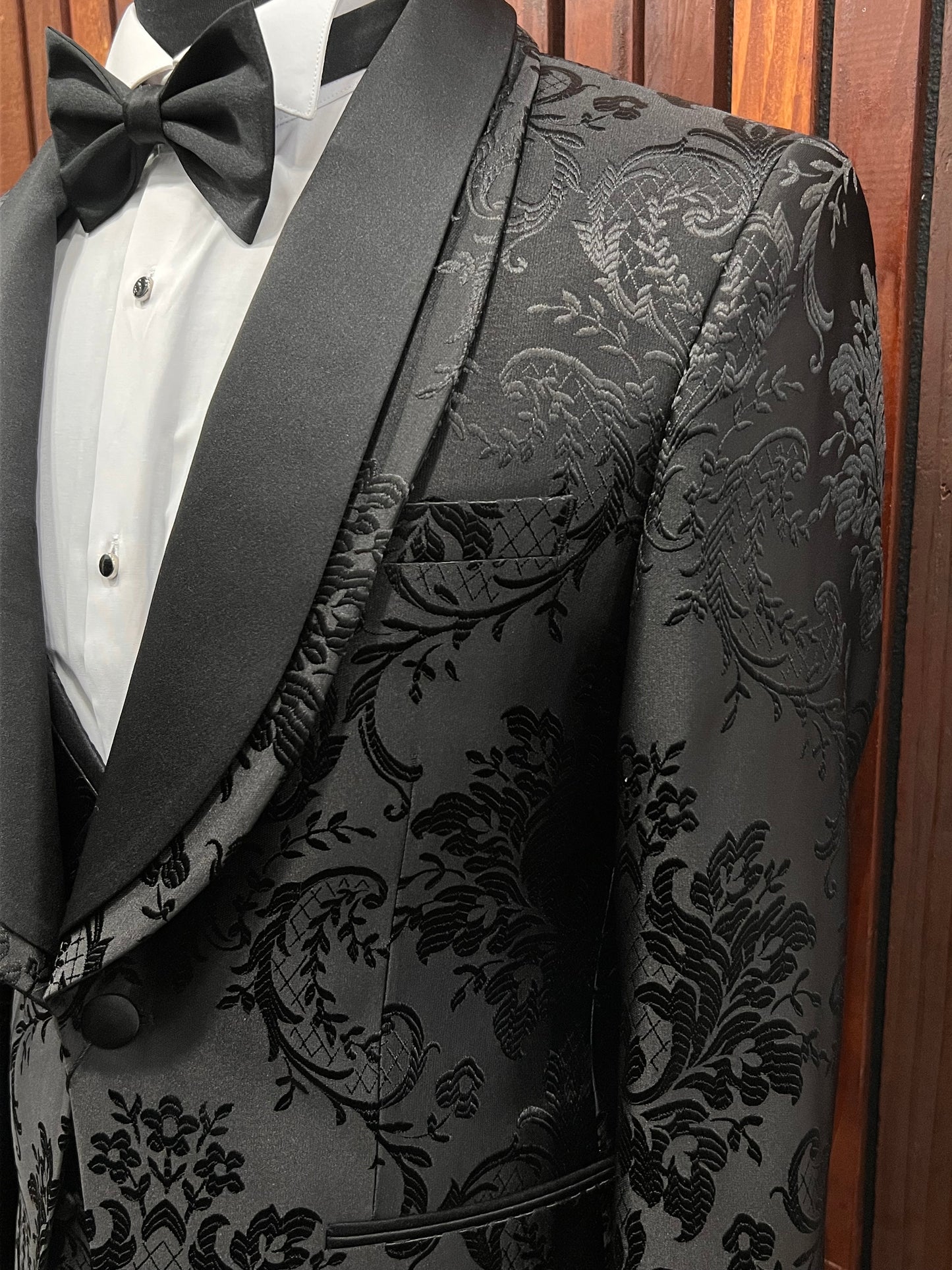 Men's Black Floral Shawl Lapel Tuxedo